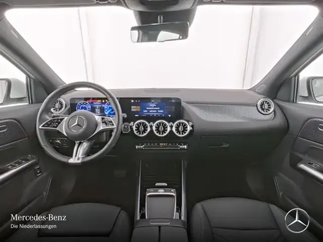 Mercedes-Benz EQA 300