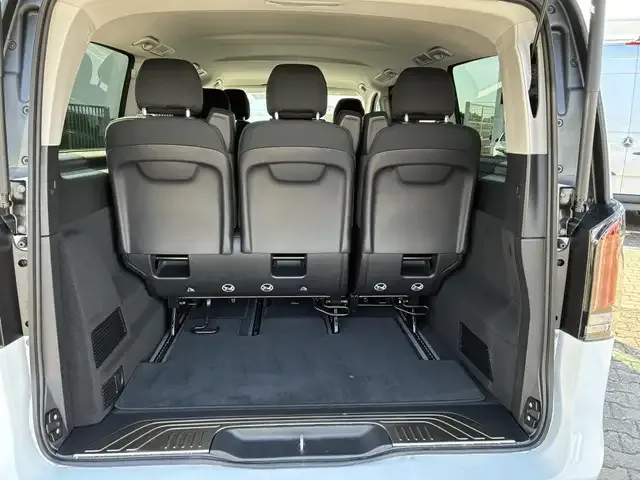 Mercedes-Benz V 220