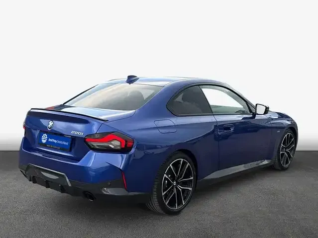BMW 220