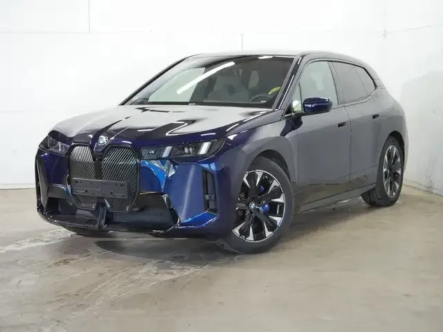 BMW iX