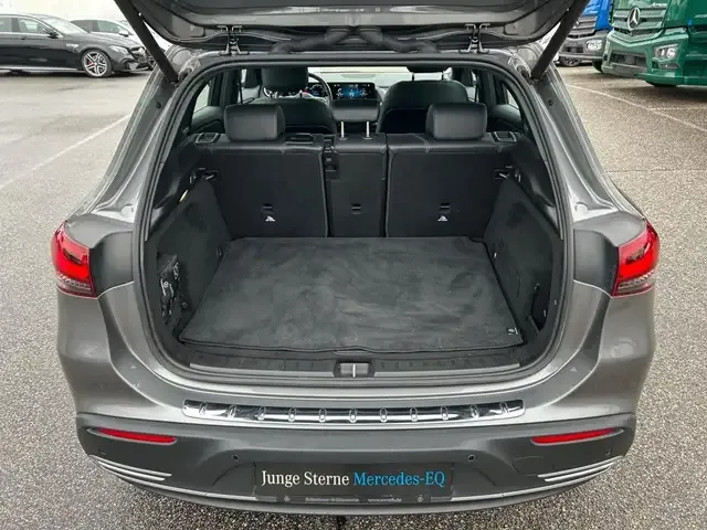 Mercedes-Benz EQA 250