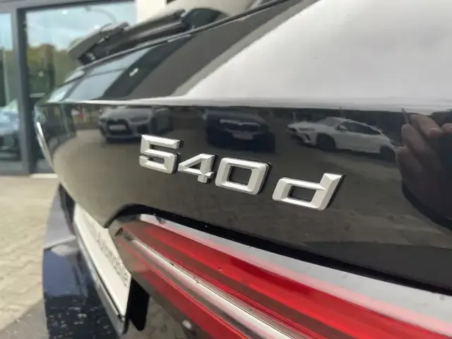 BMW 540