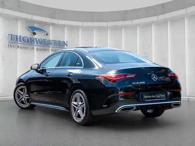 Mercedes-Benz CLA 200