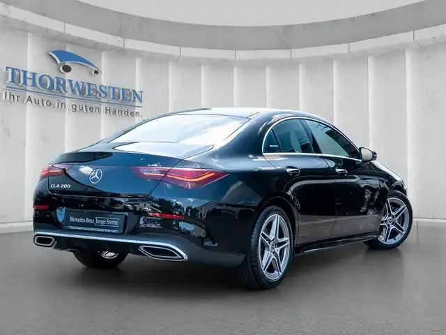 Mercedes-Benz CLA 200