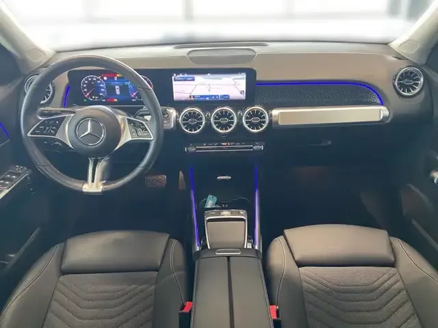 Mercedes-Benz GLB 200