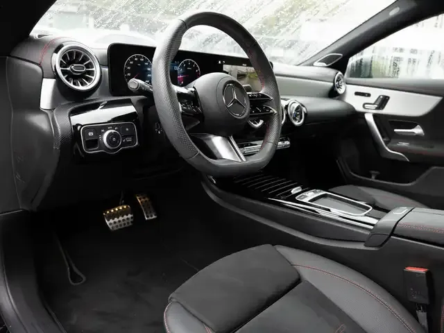 Mercedes-Benz CLA 250