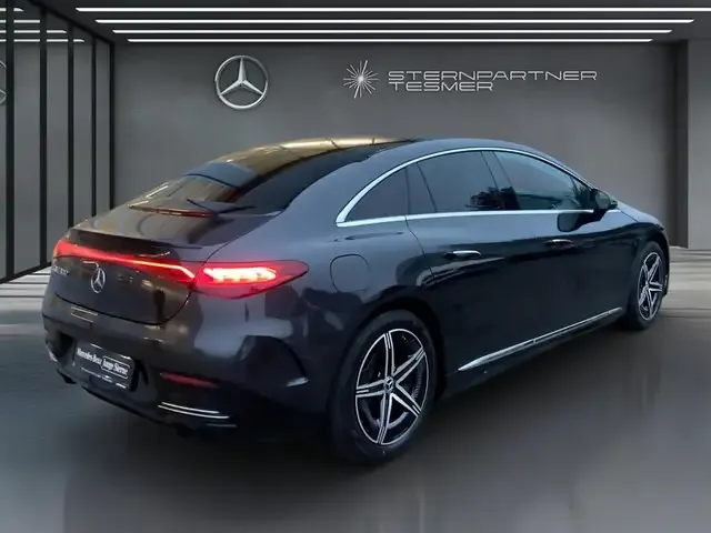 Mercedes-Benz EQE 300