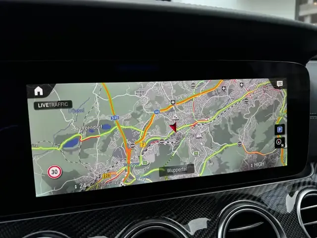 Mercedes-Benz E 63 AMG