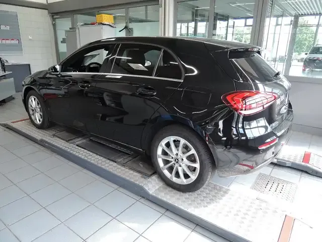 Mercedes-Benz A 250