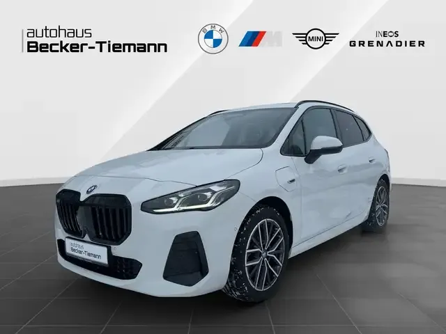 BMW 230