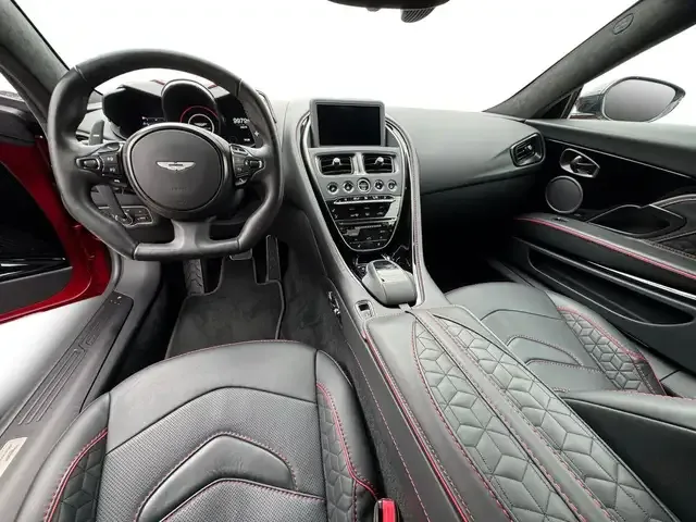 Aston Martin DBS