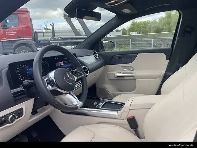 Mercedes-Benz GLA 180