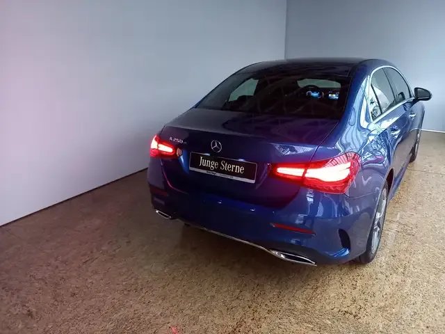 Mercedes-Benz A 250