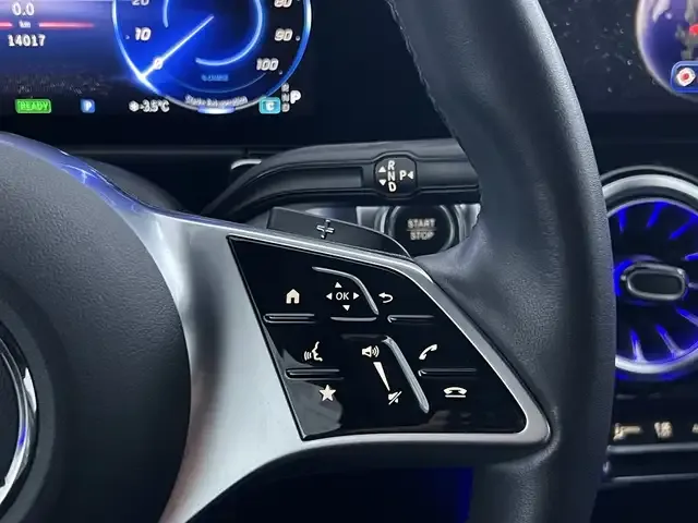 Mercedes-Benz EQB 300