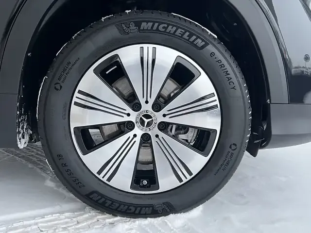 Mercedes-Benz EQB 300