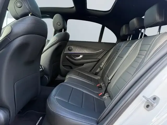 Mercedes-Benz E 400