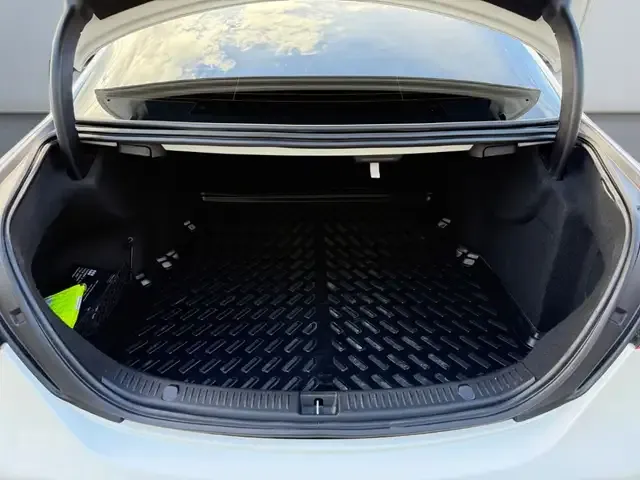 Mercedes-Benz E 400