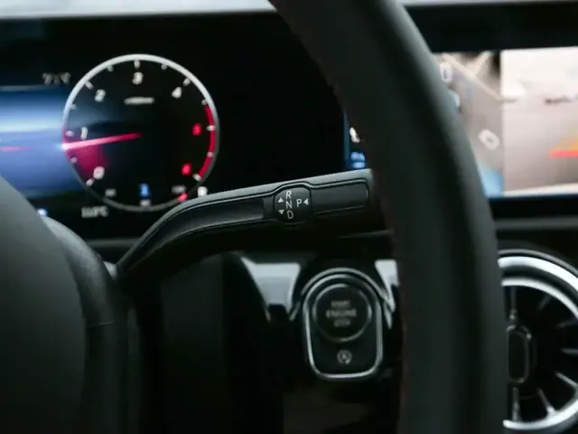 Mercedes-Benz CLA 220