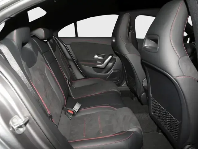 Mercedes-Benz CLA 220