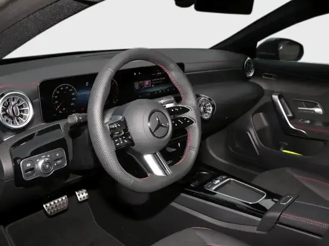 Mercedes-Benz CLA 220