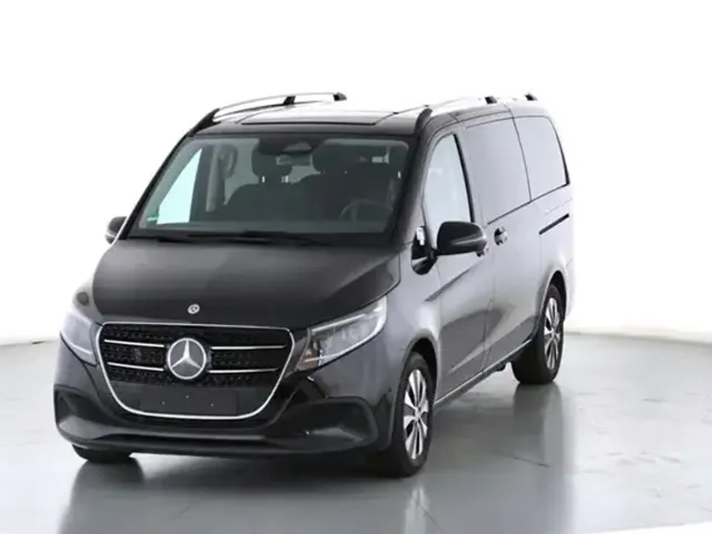 Mercedes-Benz V 220