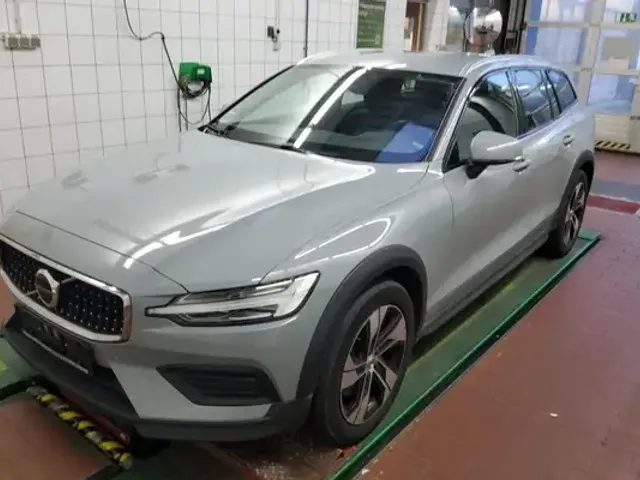 Volvo V60 Cross Country
