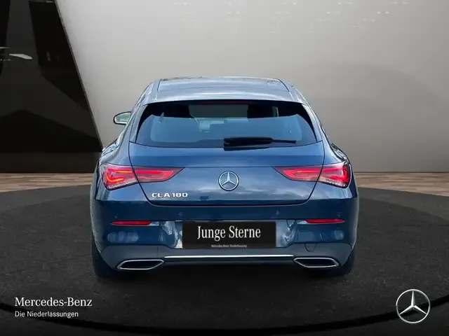 Mercedes-Benz CLA 180