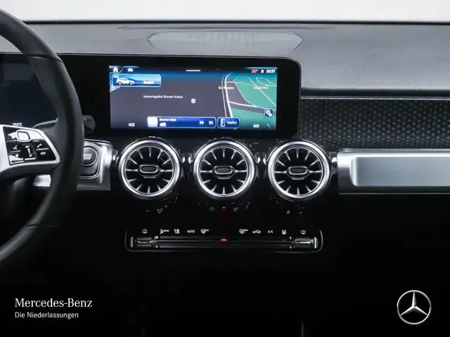 Mercedes-Benz EQB 250