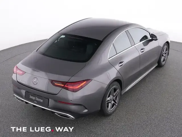 Mercedes-Benz CLA 200