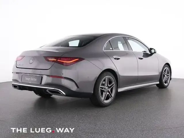 Mercedes-Benz CLA 200