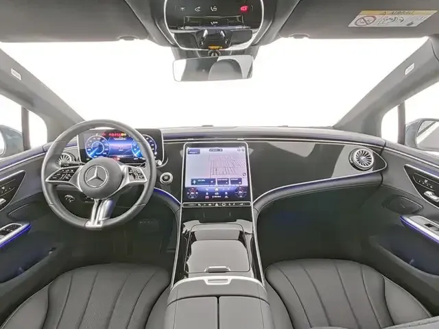 Mercedes-Benz EQE 300