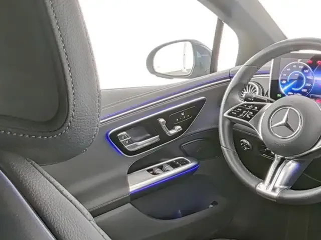 Mercedes-Benz EQE 300