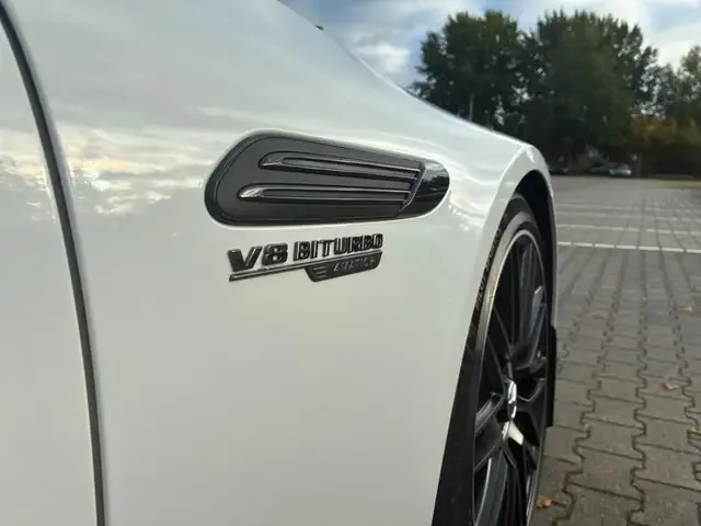 Mercedes-Benz SL 63 AMG