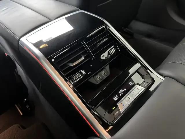 BMW M850