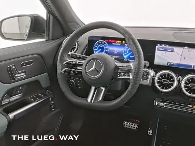 Mercedes-Benz EQB 300