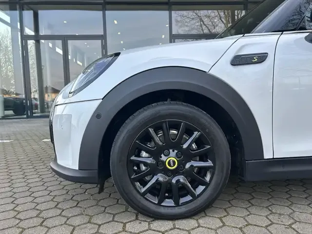 MINI Cooper SE