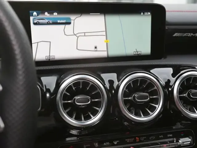 Mercedes-Benz CLA 35 AMG