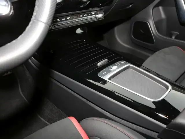 Mercedes-Benz CLA 35 AMG