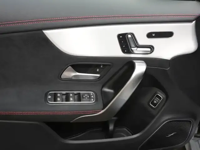 Mercedes-Benz CLA 35 AMG