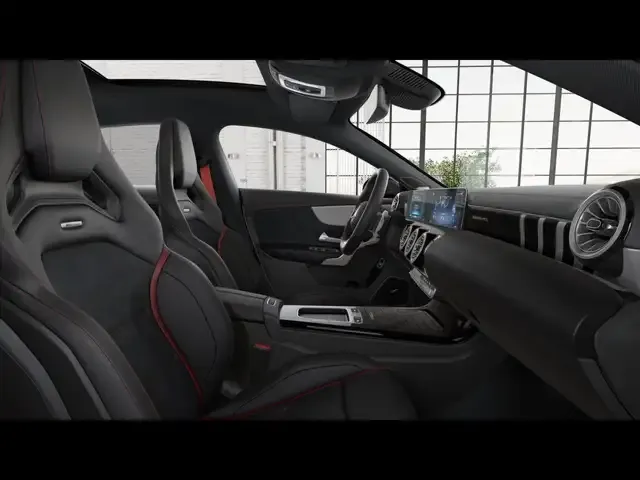 Mercedes-Benz CLA 35 AMG