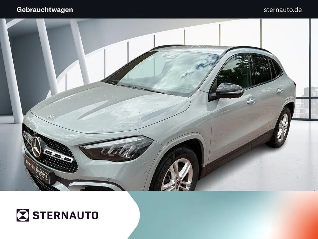 Mercedes-Benz GLA 180