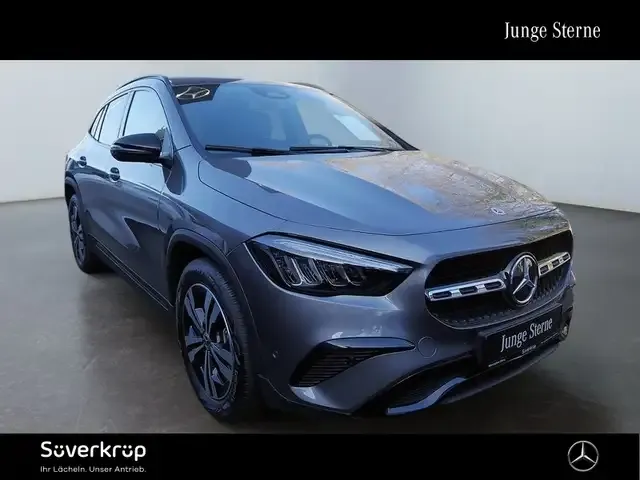 Mercedes-Benz GLA 180