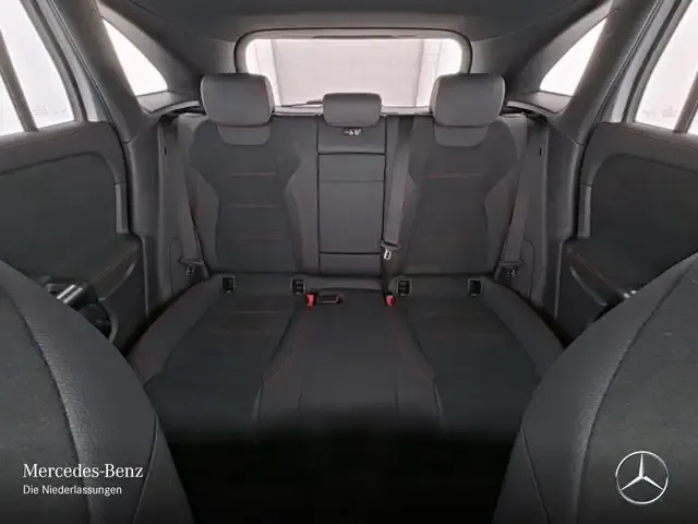 Mercedes-Benz EQA 300
