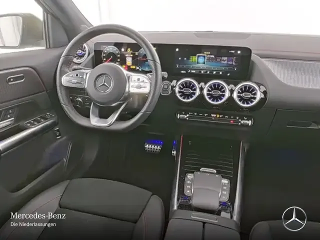 Mercedes-Benz EQA 300