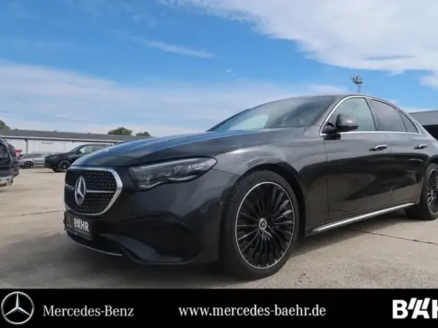 Mercedes-Benz E 220
