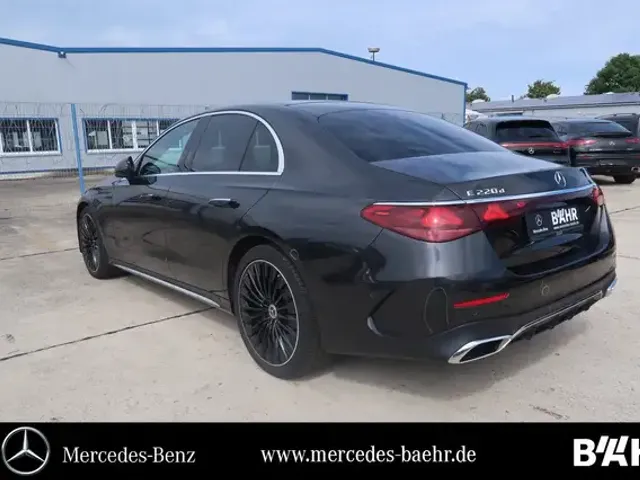 Mercedes-Benz E 220