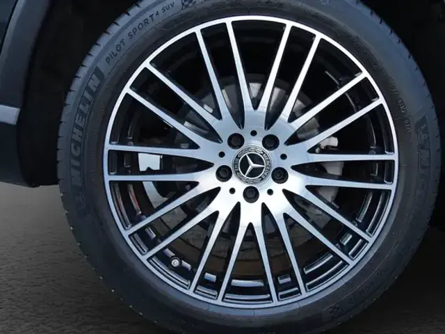 Mercedes-Benz GLC 200