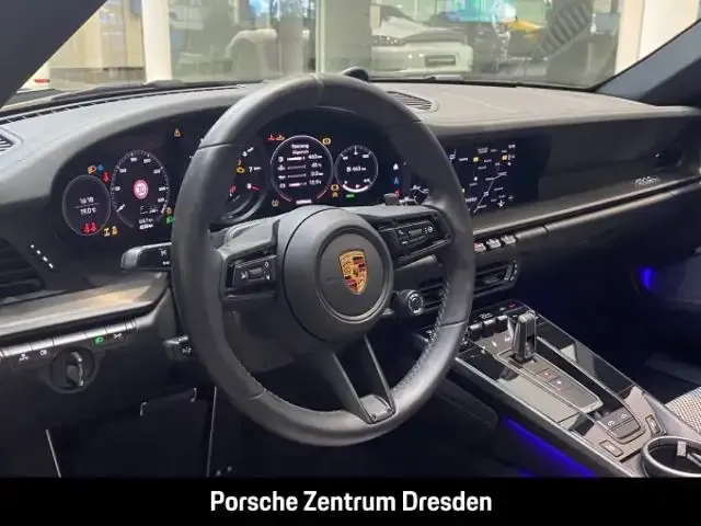 Porsche 992