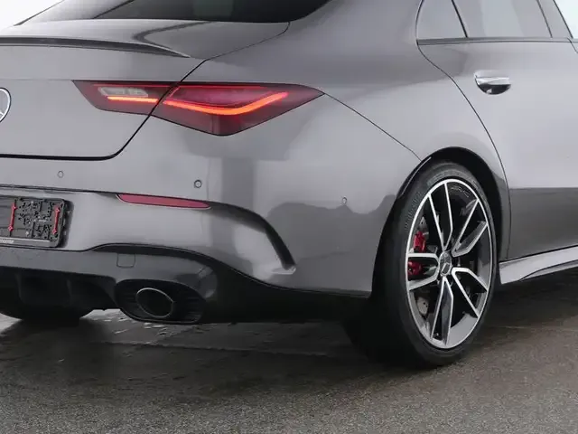 Mercedes-Benz CLA 35 AMG