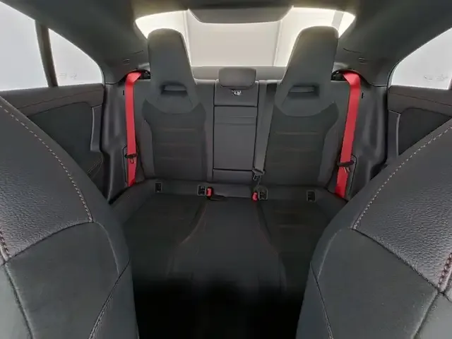 Mercedes-Benz CLA 35 AMG
